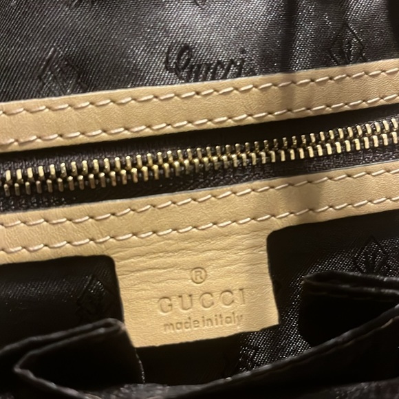 Python snake skin purse with minor use. Please see picture. - Picture 5 of 8